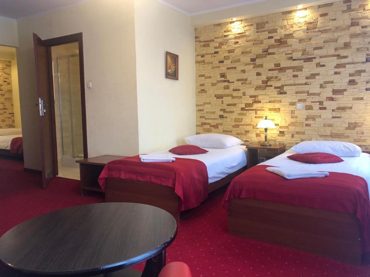 Hotel Sekwana Ζεστοκόβα Εξωτερικό φωτογραφία