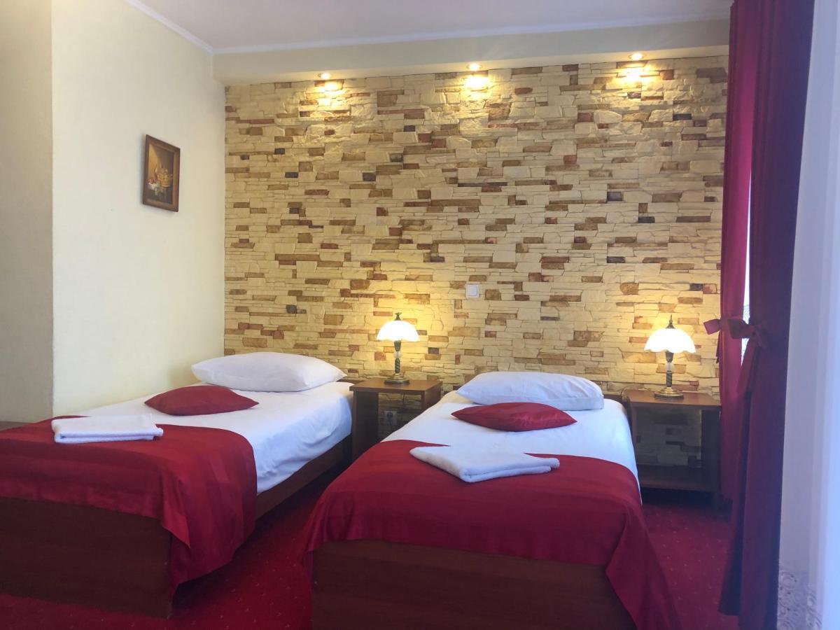 Hotel Sekwana Ζεστοκόβα Εξωτερικό φωτογραφία
